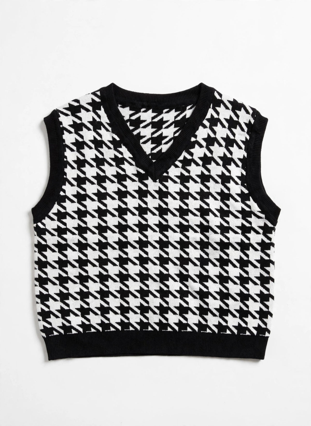 SHEIN Black and White Houndstooth Knit Sweater Vest (Size L)