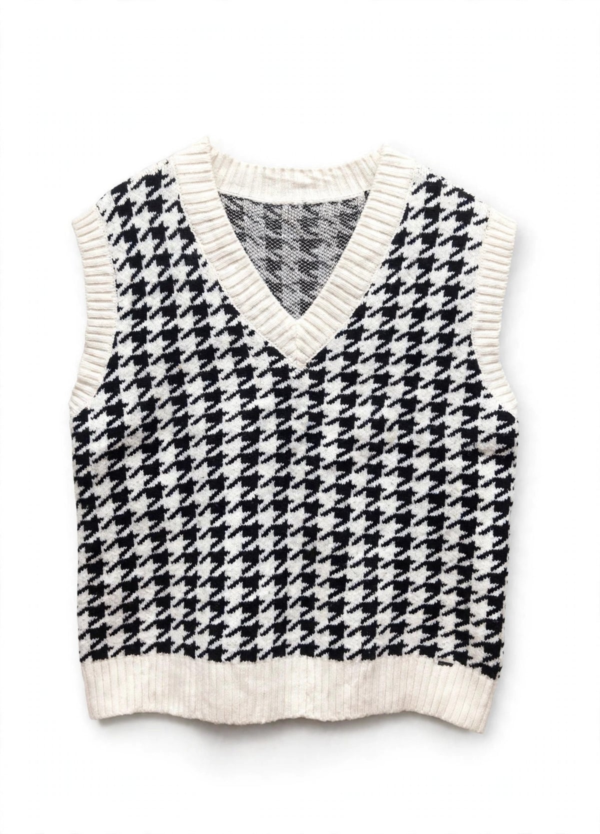 Hollister Black and White Houndstooth Knit Sweater Vest (Size XS)